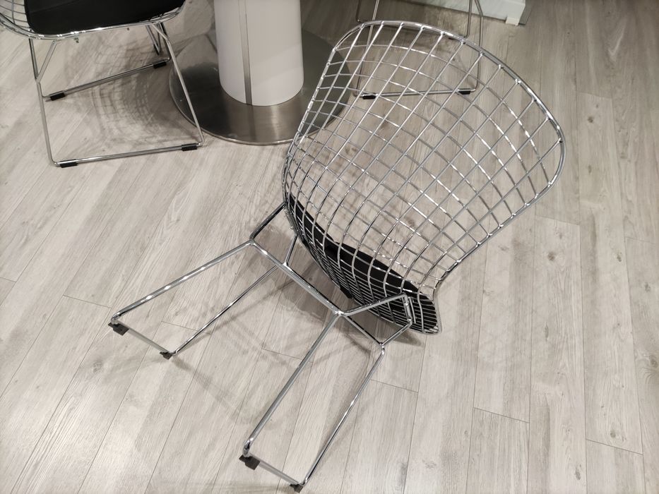 Set de 4 scaune bucatarie dining cromate cu sezut negru