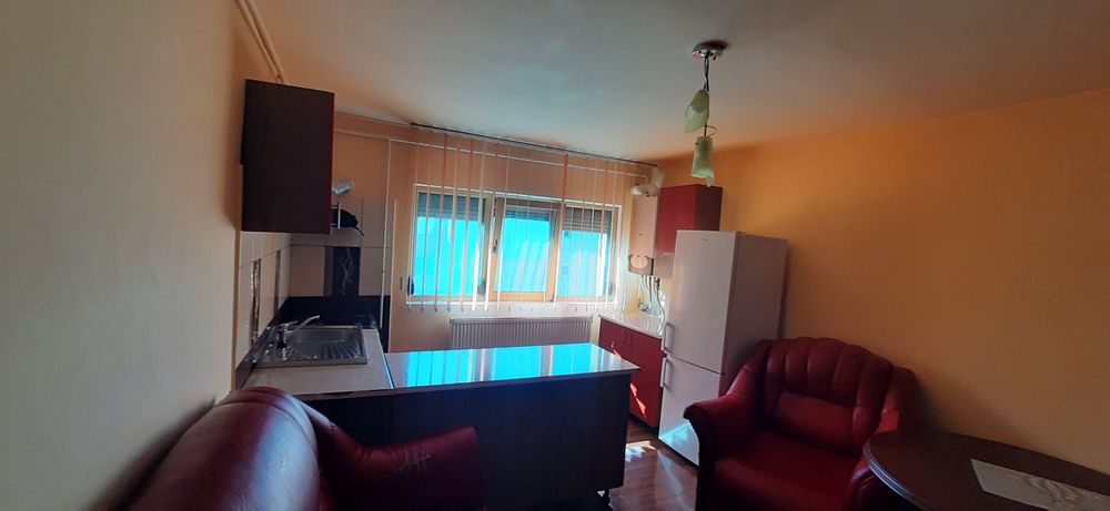 Închiriez apartament 2 camere