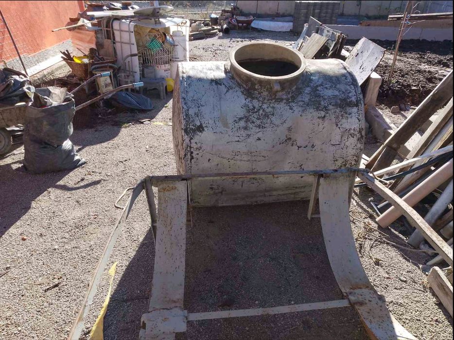 Алуминиев съд от мляко,820литра,340 лв