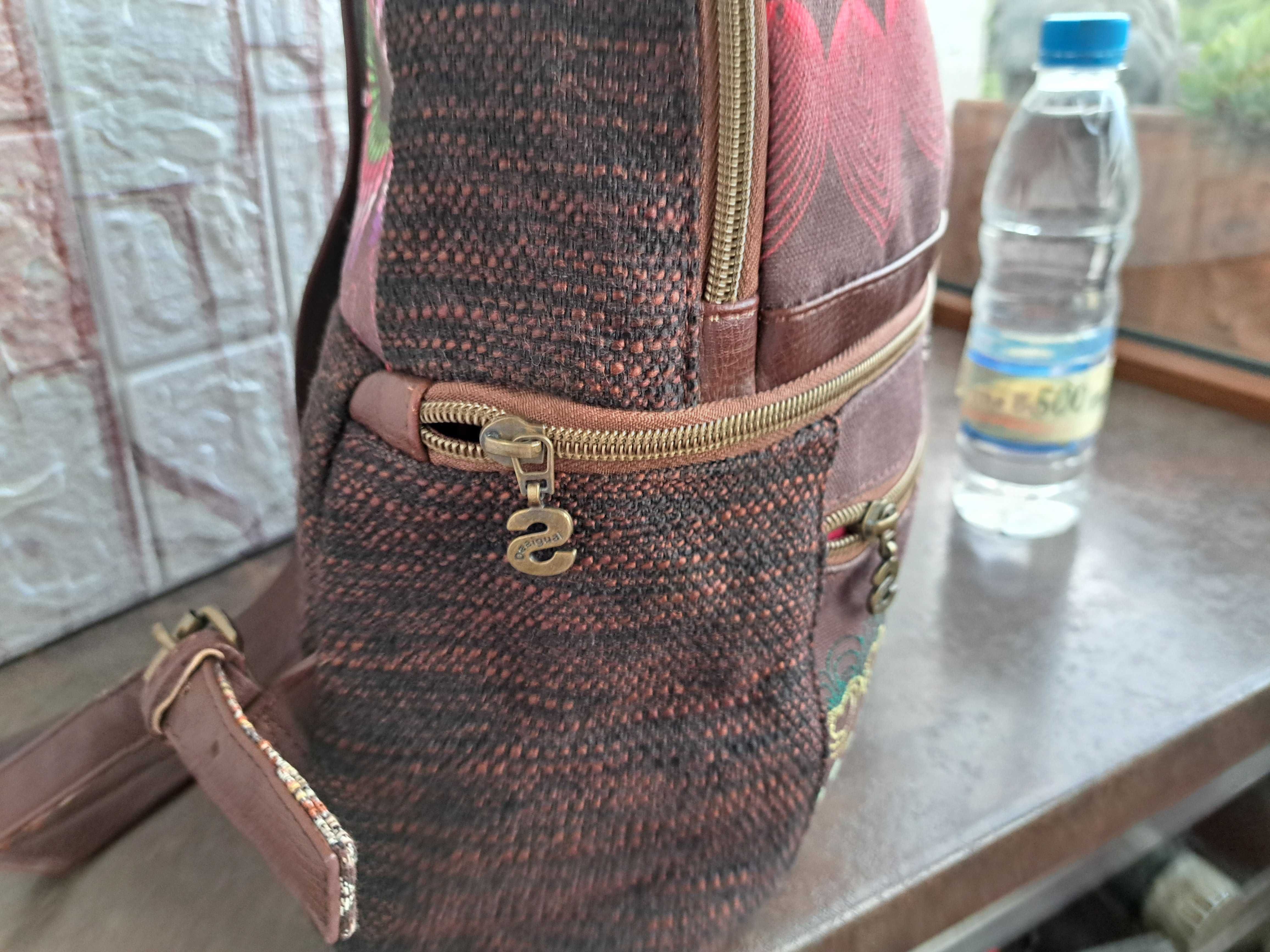 дамска раница Desigual,маркова чанта