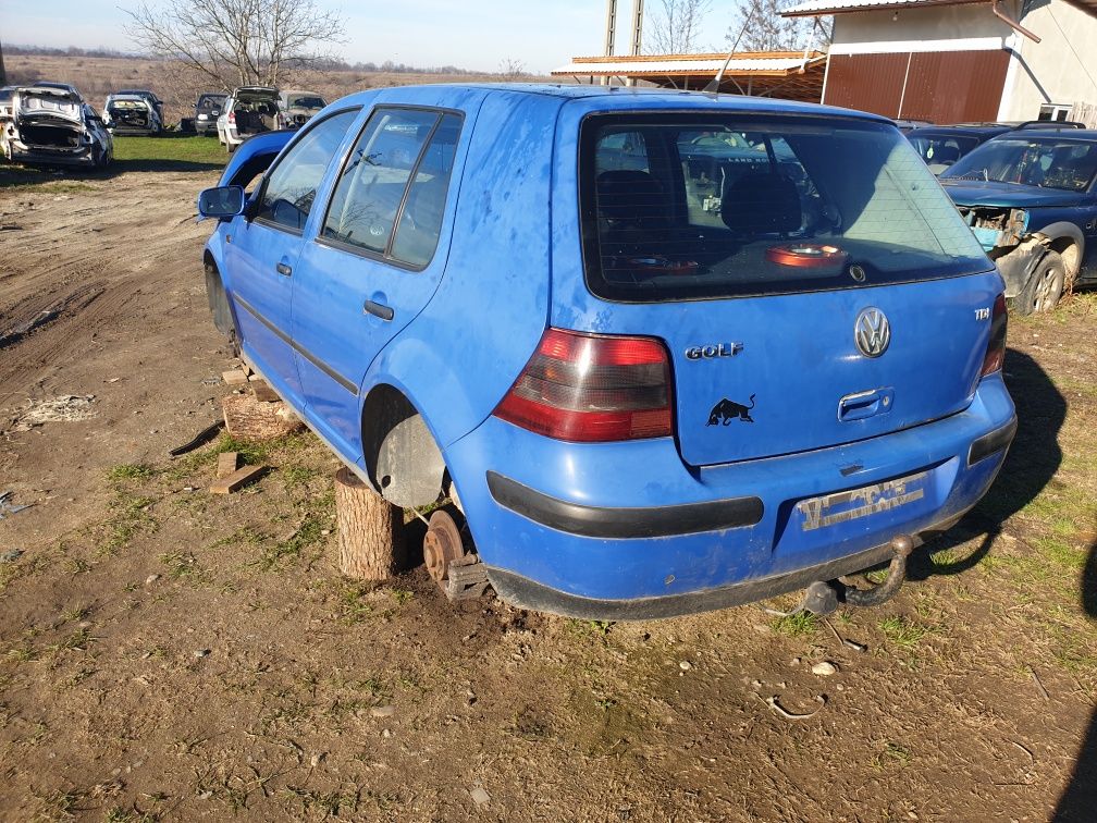 Dezmembrez skoda octavia,golf 4 diesel și benzina