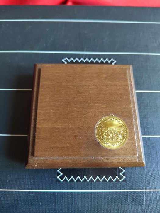 Монета една тройна унция сребро