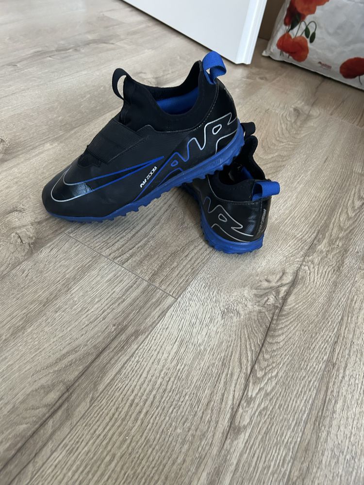 Ghete fotbal Nike