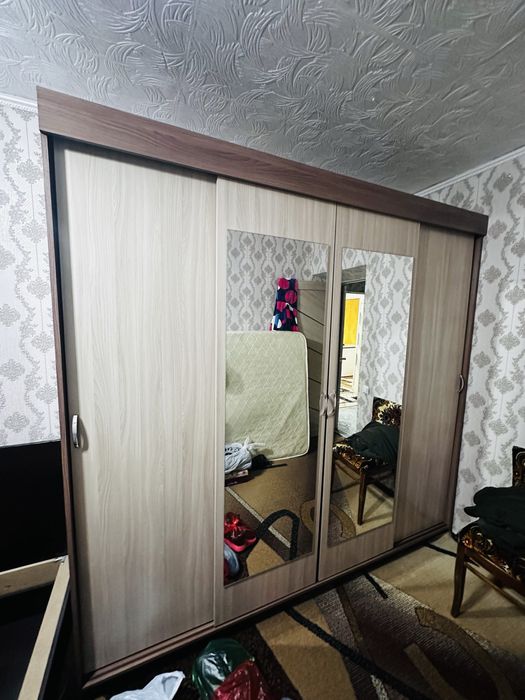 Продам шкаф купе в хорошем состоянии