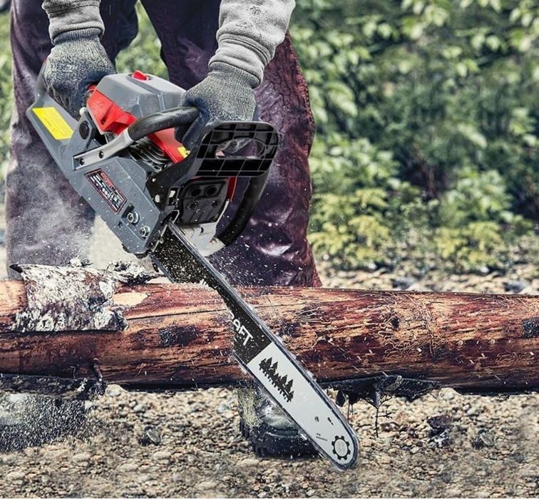 Пилим дрова и валим  деревья