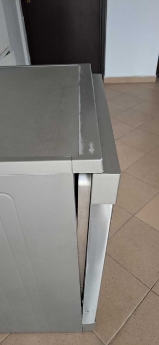 Masina de spalat vase Sharp