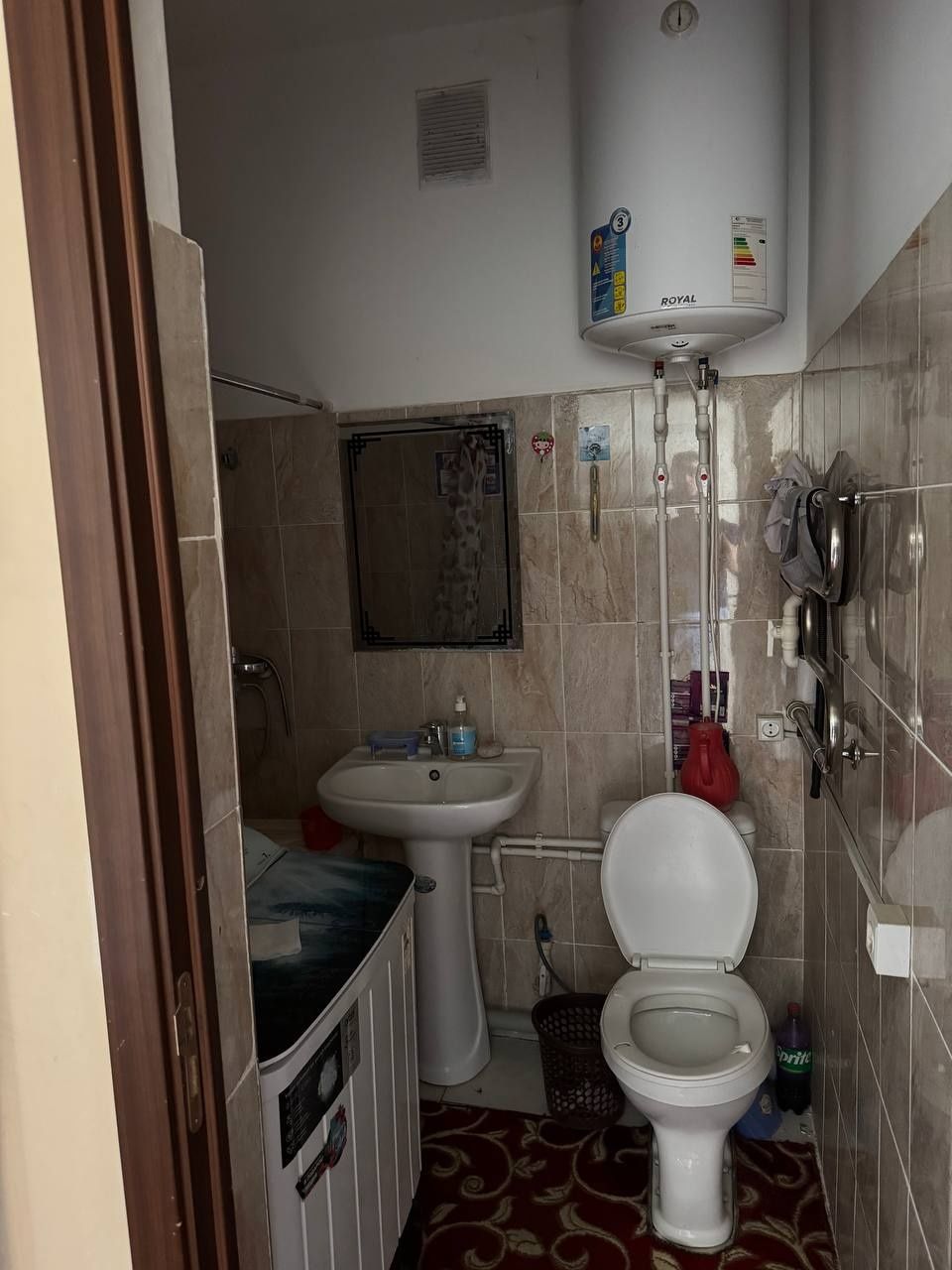 1 xonali kv ijaraga beriladi.