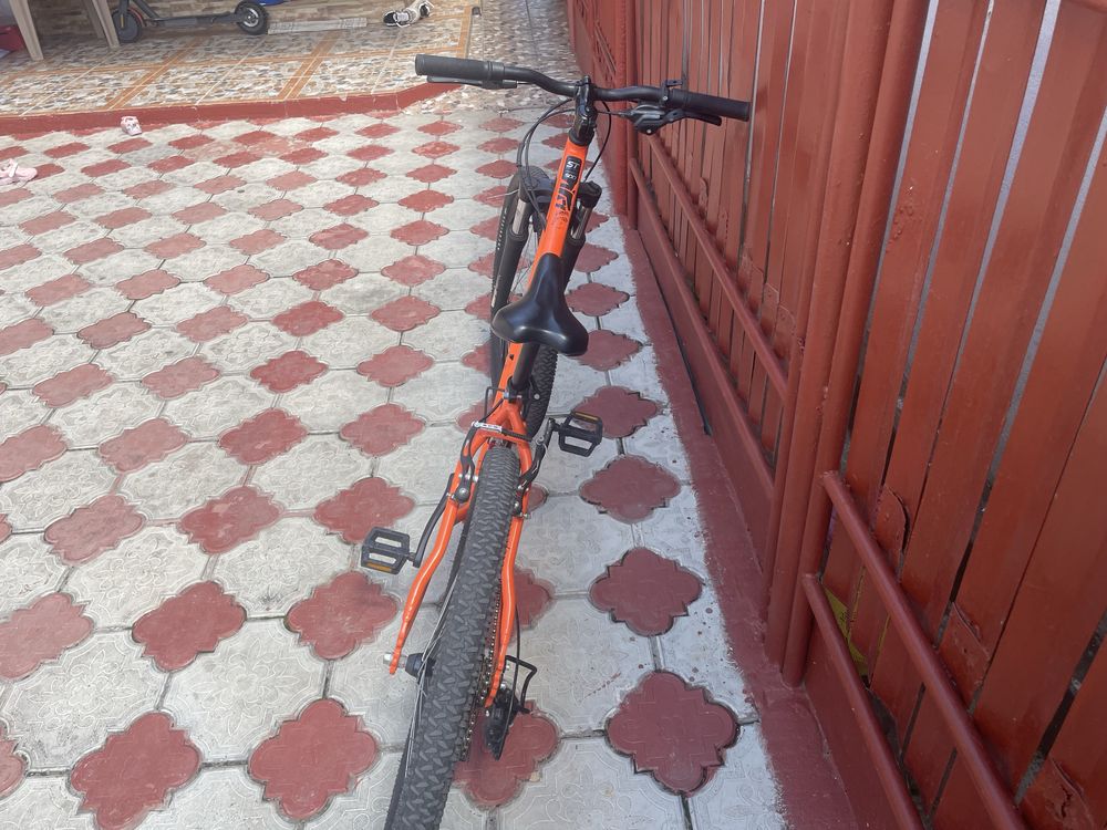 Vand bicicleta normala buna stare
