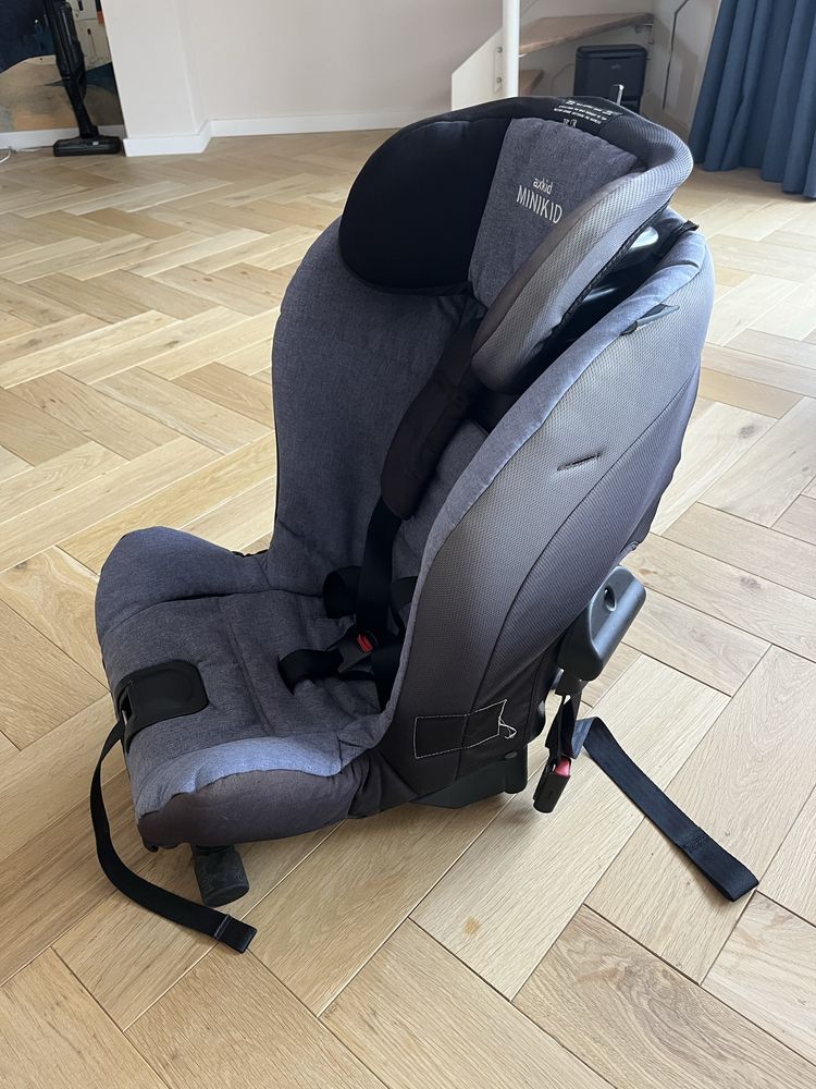 Столче Axkid Minikid