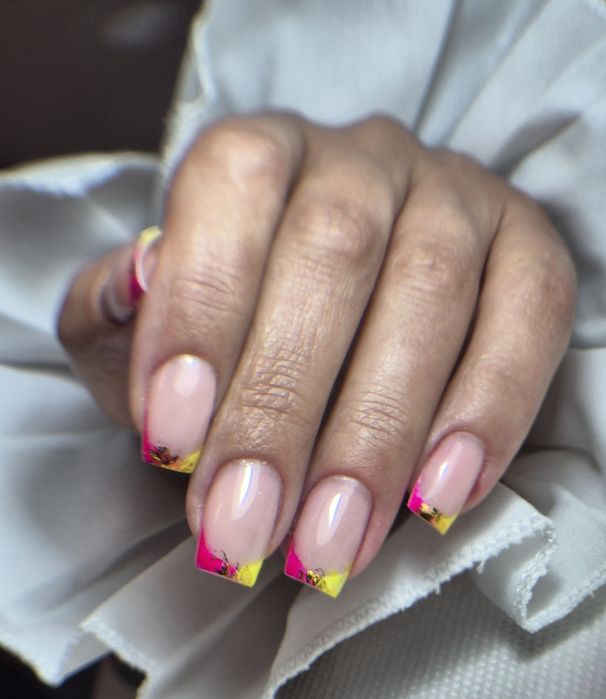 Manichiura și pedichiura clasica/semi /gel