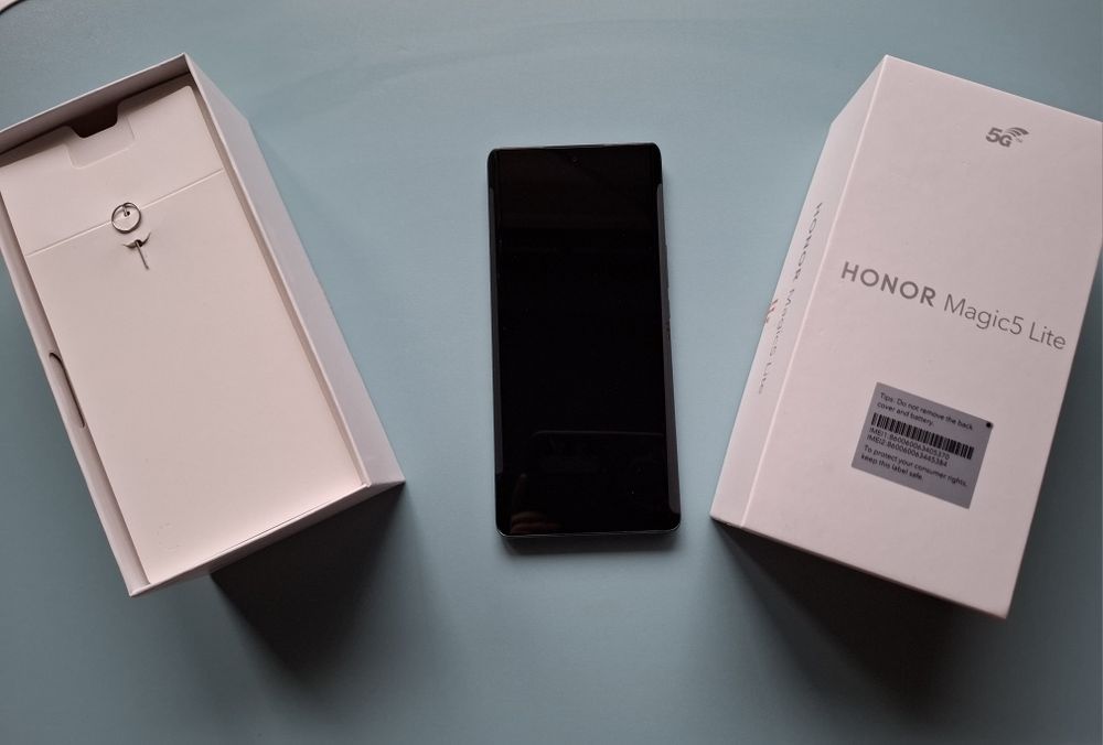 Telefon HONOR – Stare impecabilă, ca nou – 600 lei