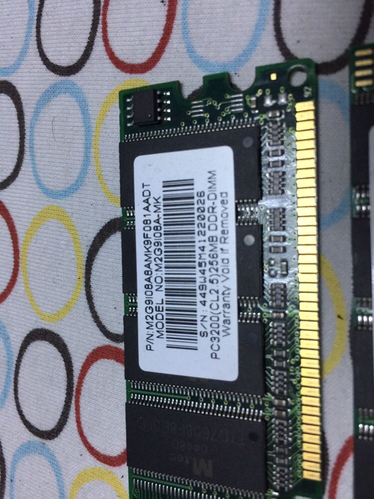 Memorie DDR2 DDR 256 mb 1 GB