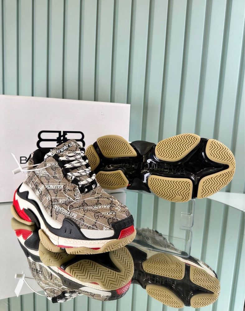 Balenciaga Triple S piele naturala