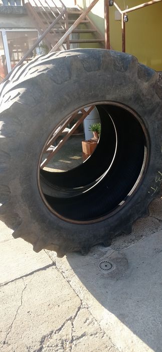 Cauciucuri tractor mare