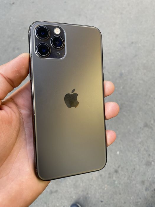 Ayfon 11 pro 64Gb xolati zor aybi yoq feys truton bor ekran radnoy