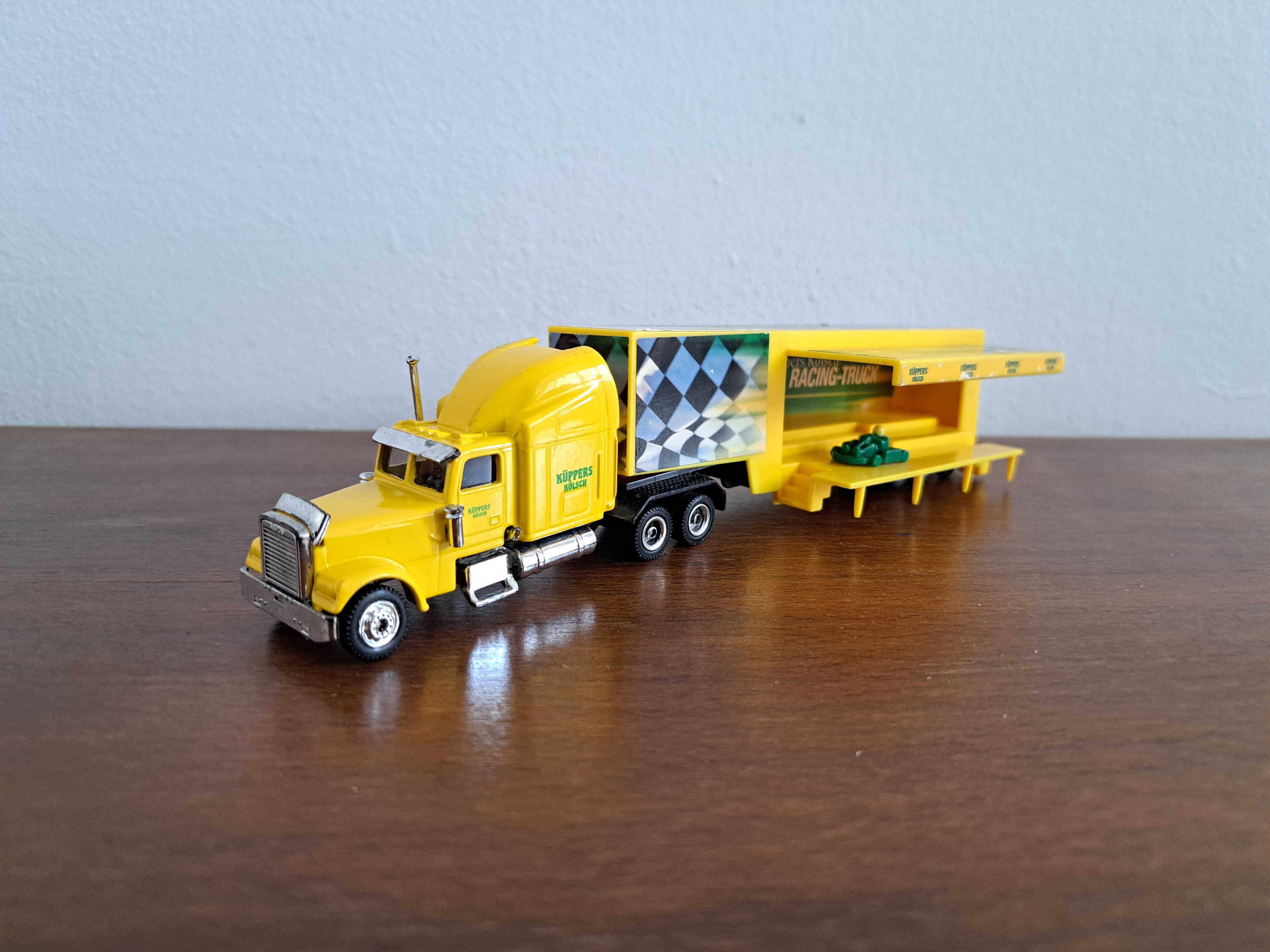 Camioane scara 1:87 Mack, Ford, Freightliner