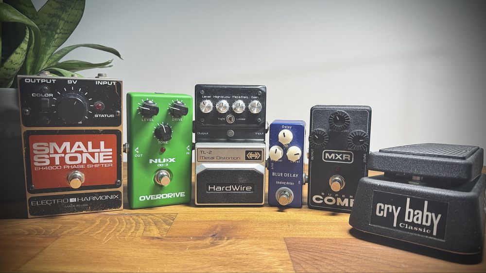 Гитраные педали MXR Cry Baby EHX NUX HardWire