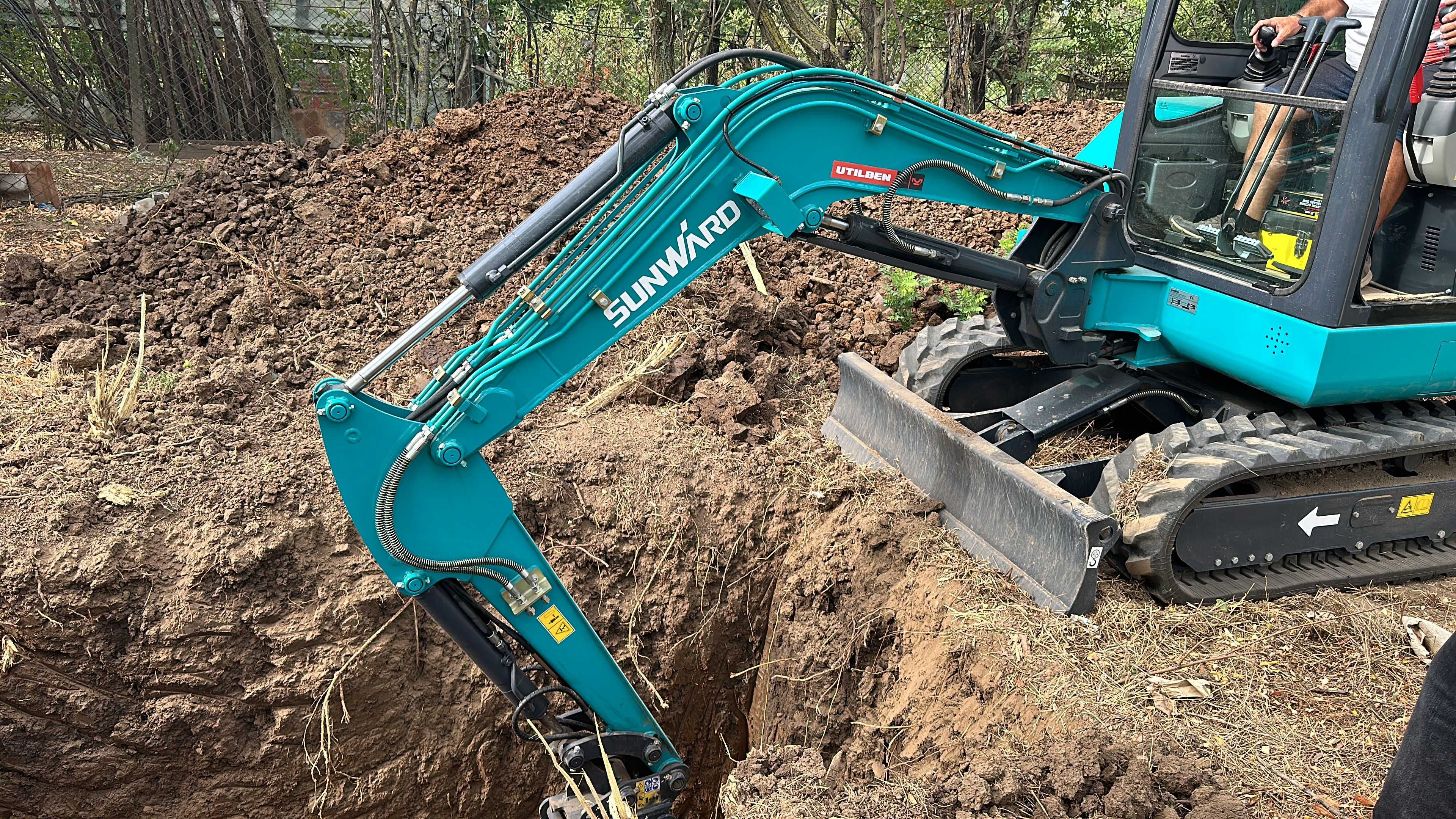Lucrari Buldoexcavator / Basculanta / Miniexcavator / Demolari