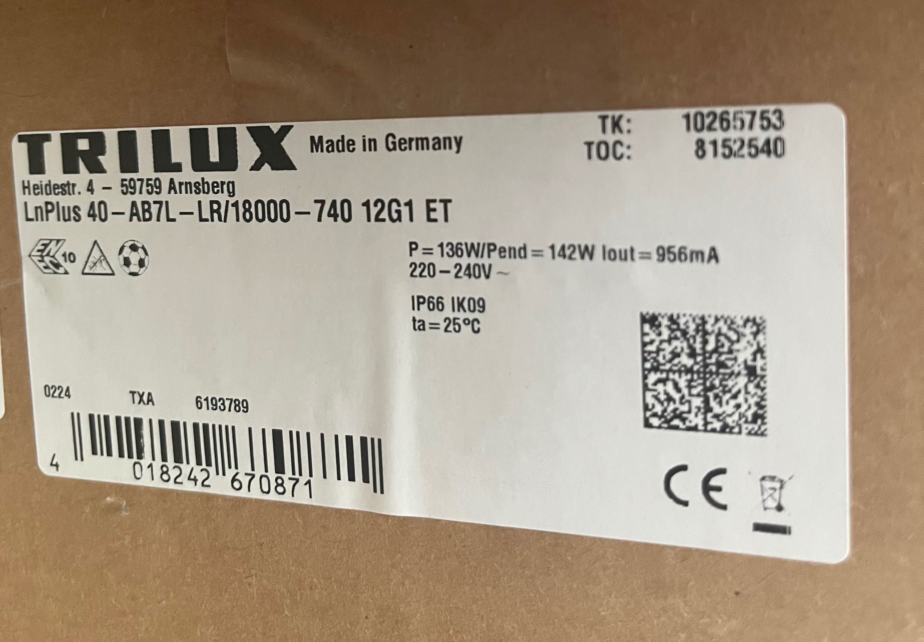 Proiector trilux