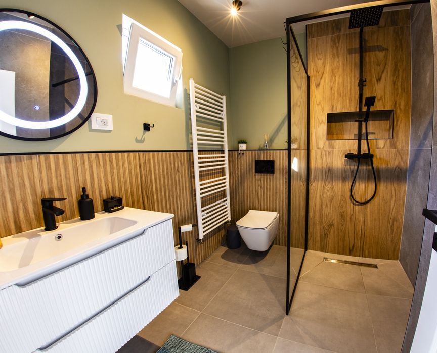 Cazare 1Dec. Vezi parada pe geam