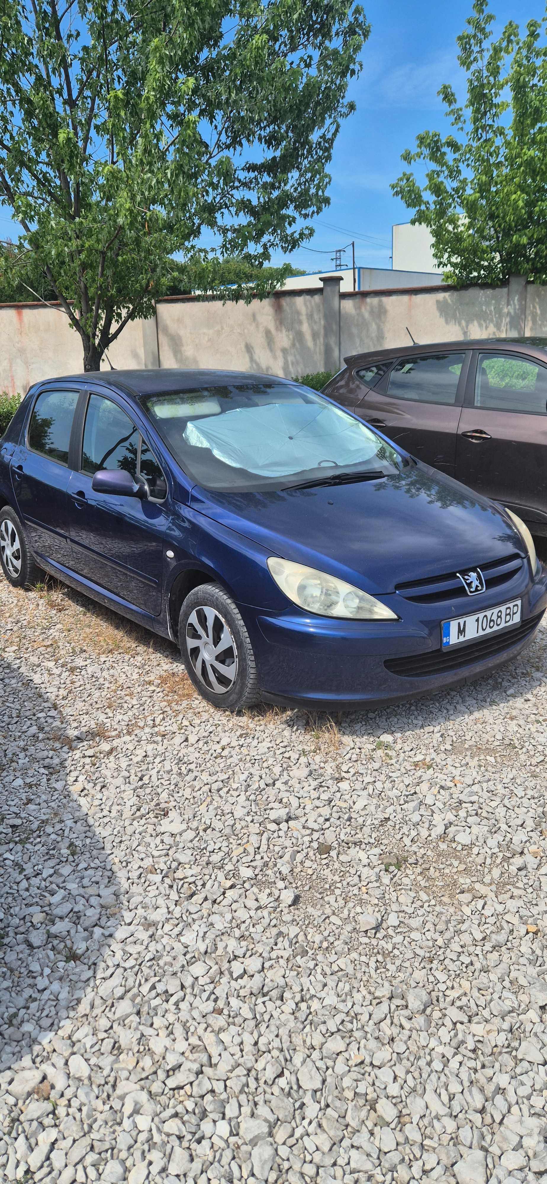 Автомобил Пежо 307