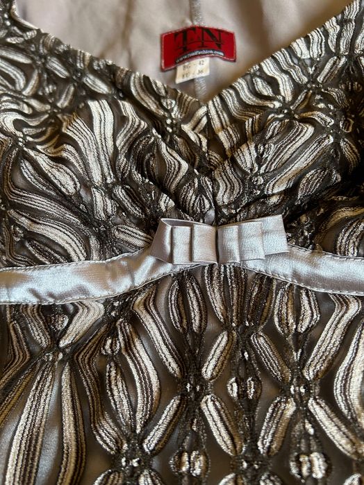 Елегантна дантелена рокличка