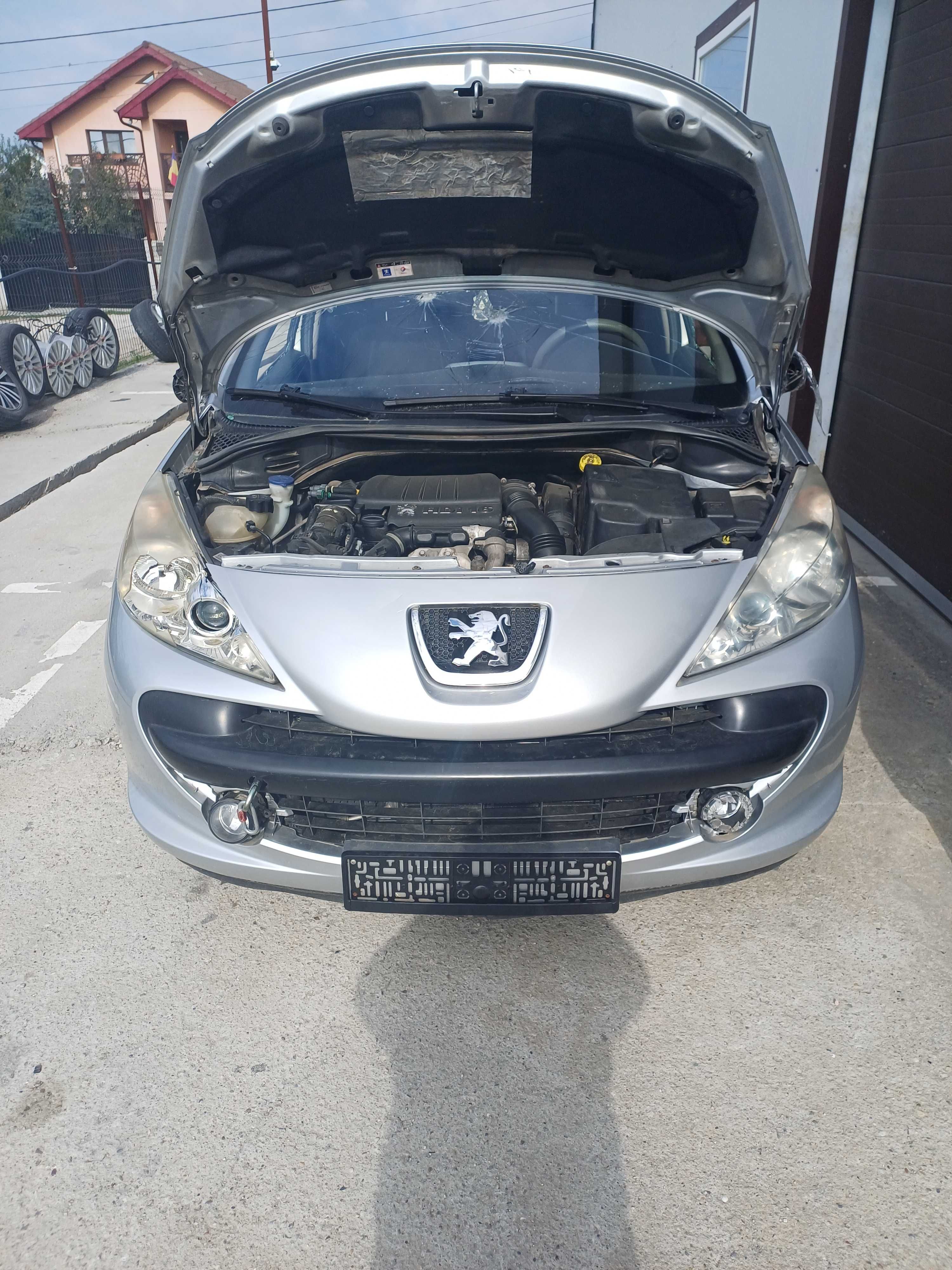 Dezmembrez peugeot 207 1,6 hdi 66kw 90 cp