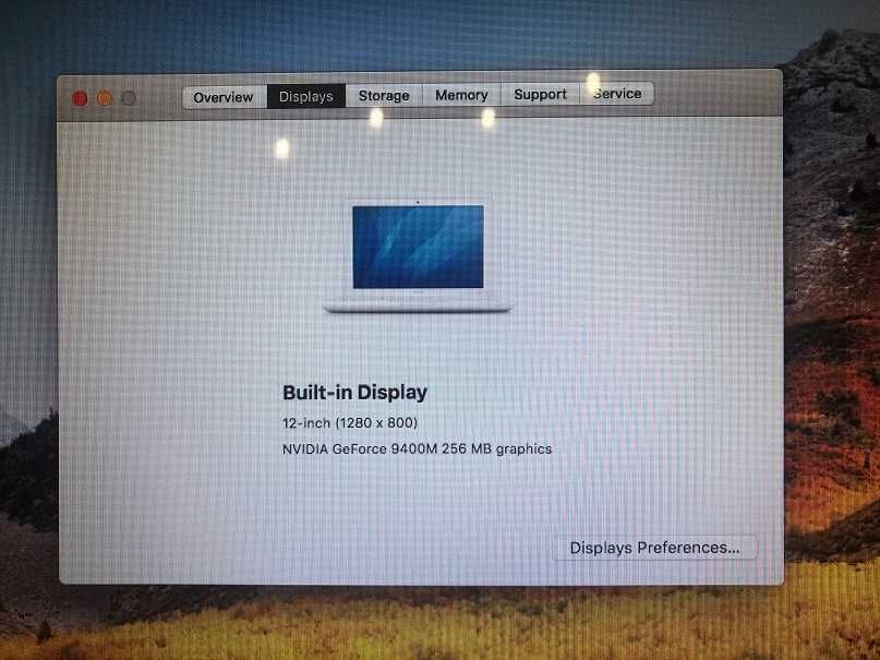 Лаптоп APPLE MacBook A1342 в много добро състояние, SSD, има Windows7