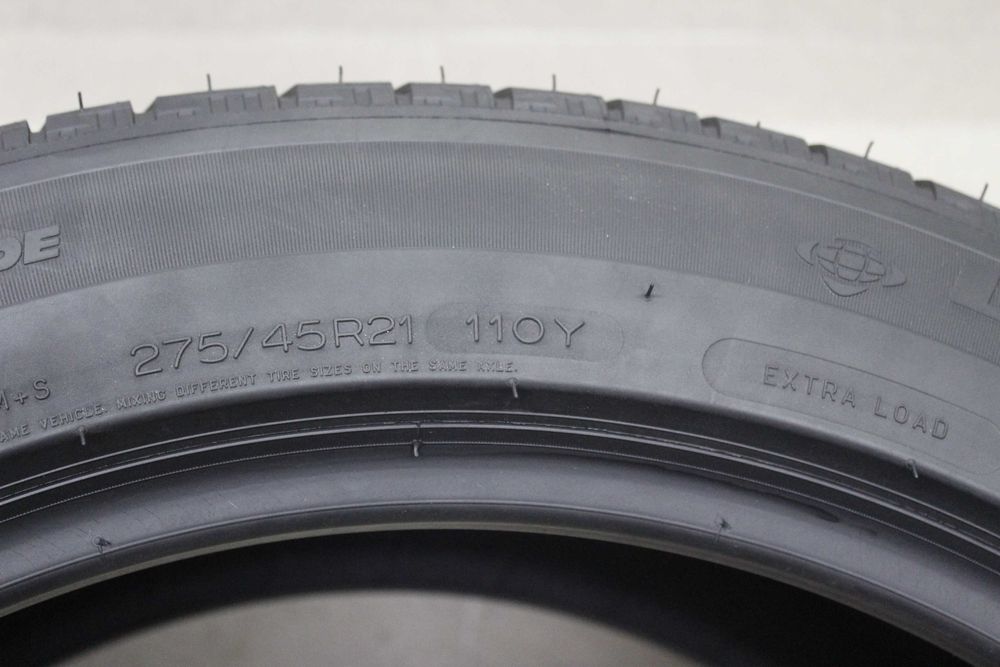 275/45-21 Michelin