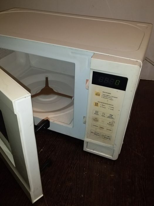 микроволновка LG
