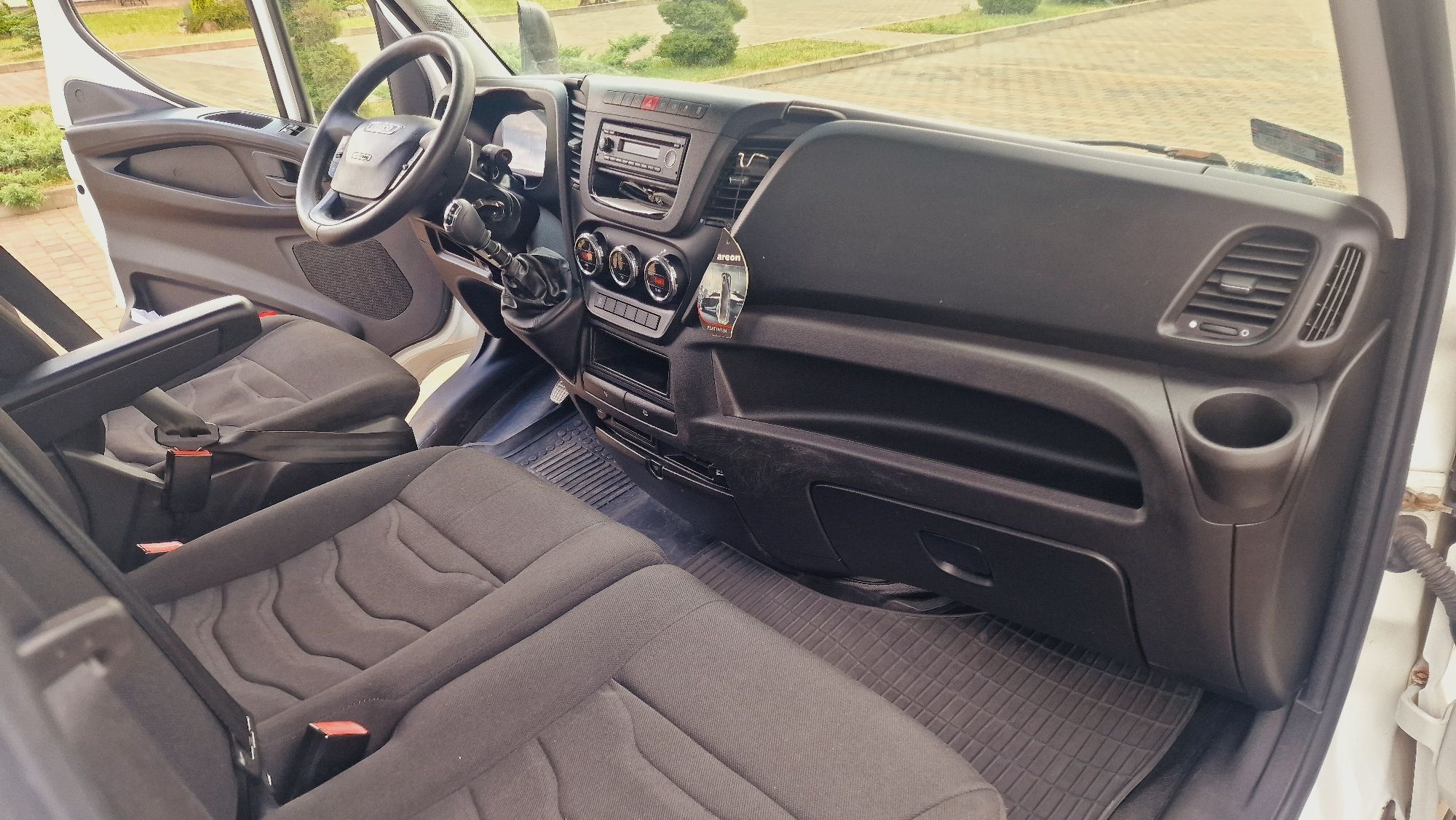 Vand iveco daily 50 150 basculabil cu bena omologata