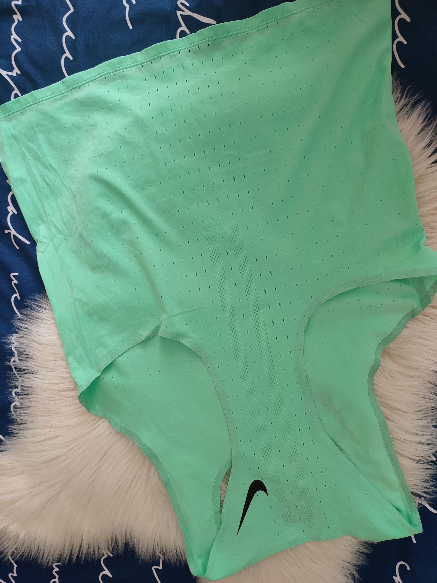 Потник Nike S,топ Champion