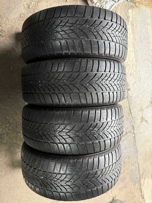 4x Anvelope Iarna 225/55 R17 Runflat - Dunlop  Sp Winter Sport 4D DSST