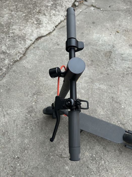 Скутер Xiaomi Electric Scooter Elit