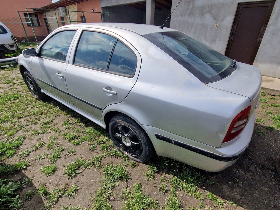 Dezmembrez skoda octavia