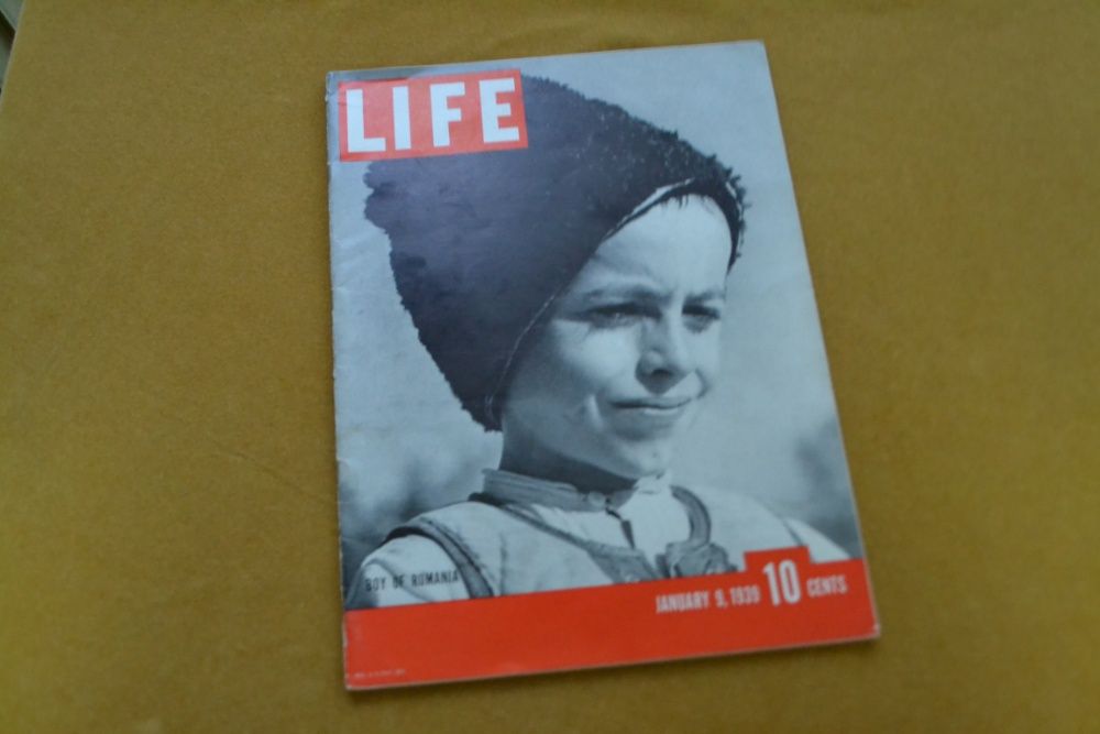 Revista Life, limba engleza, 1939, cu baietel din Romania pe coperta
