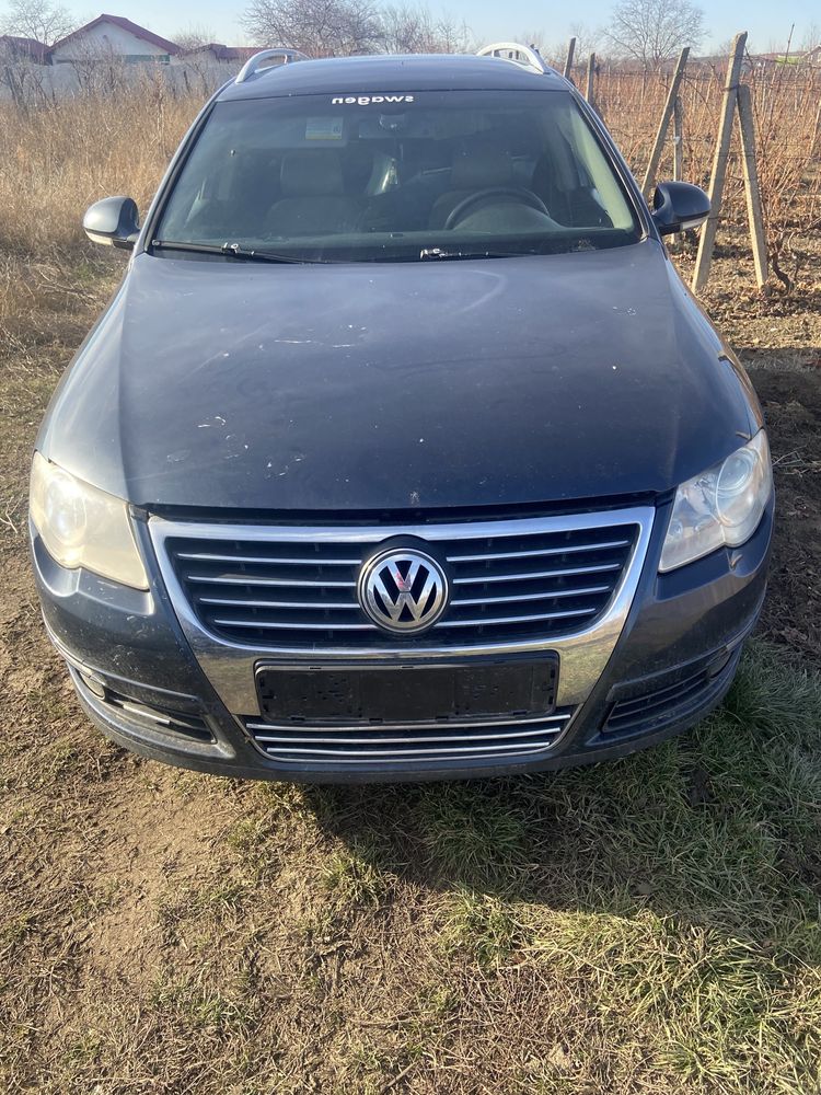 Vand boxa/boxe vw passat b6 stanga/dreapta/fata/spate