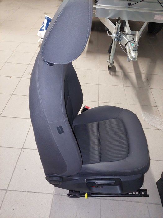 2 scaune + bancheta spate Audi A4 B8 2012