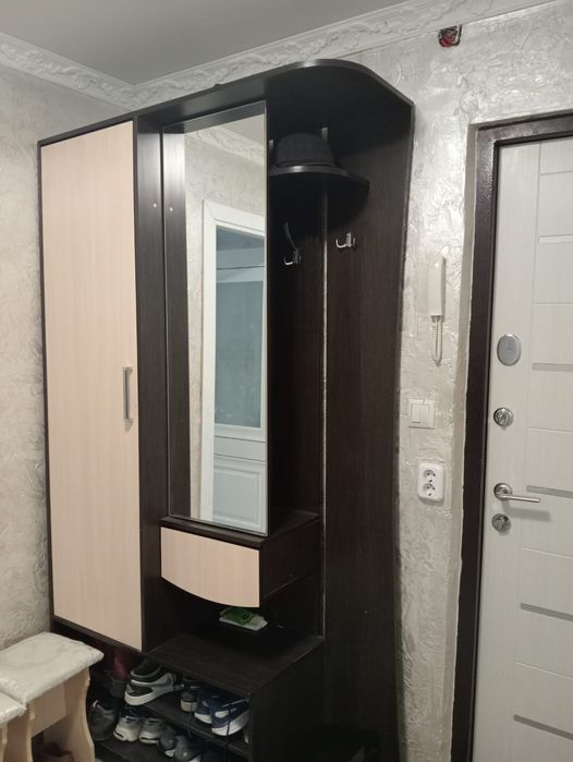 Продам прихожку.