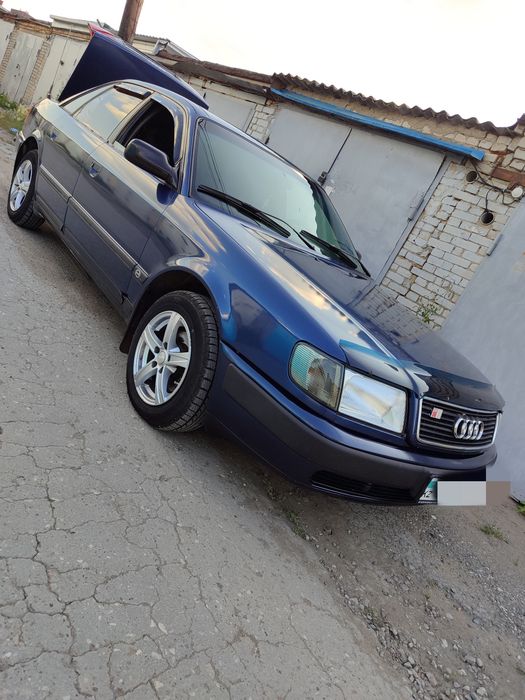 Продам Ауди 100 с4