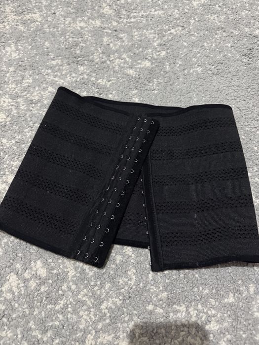 Lot haine marimea M-L