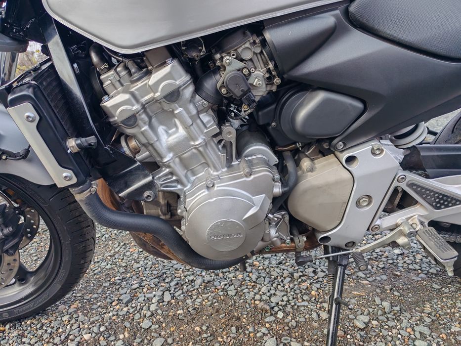 Honda Hornet 600 cmc 2003 cas sau rate