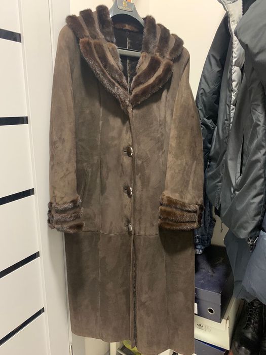 Продам дублёнку,почти новая,надевали пару раз