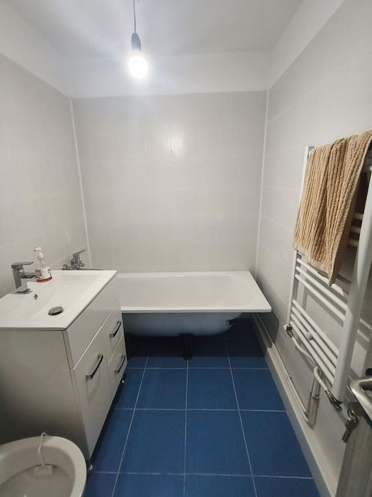 Apartament 2 camere decomandat zona Milcov