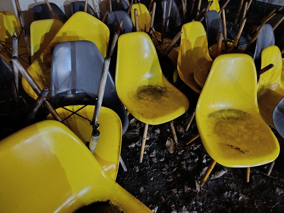 Vand scaune pentru terasa in stare buna de folosire