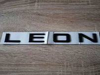 черен надпис Seat Leon