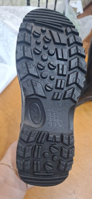 Спец обувь ,рабочие