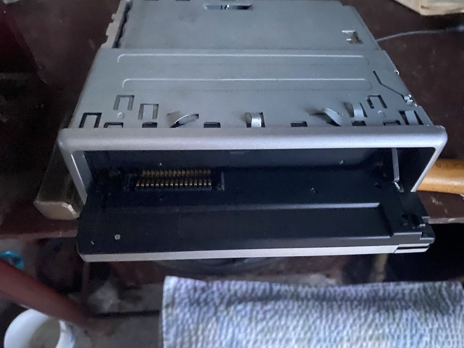 Vand cd player JVC stare  noau