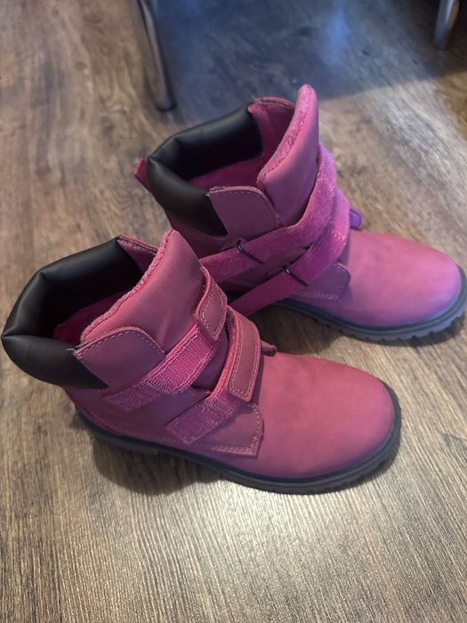 Осенне весенние полусапожки в отличном состояние , одевали пару раз