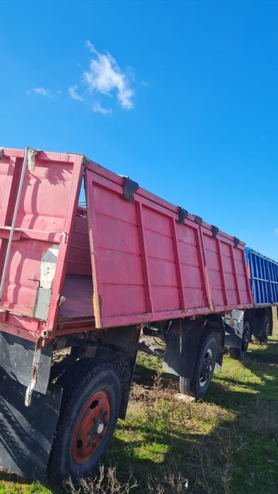 Vand cuplu de remorci impecabil.